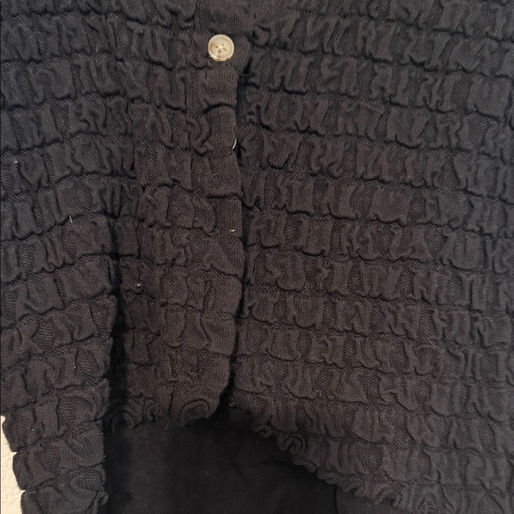 Forever 21 Black Textured Cropped Cardigan - Picture 2 of 5